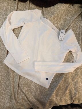 Hollister Women's Cream Long-Sleeve Off-the-Shoulder Top